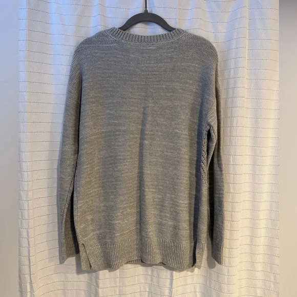 Stylus Crew Neck Gray Sweater - Picture 7 of 7